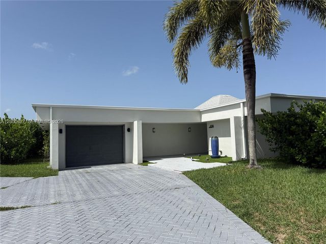4708 Bayberry Ln, Tamarac, FL 33319