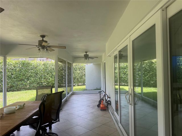 4708 Bayberry Ln, Tamarac, FL 33319
