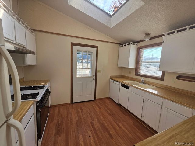 232 Arapahoe Road, South Fork, CO 81154