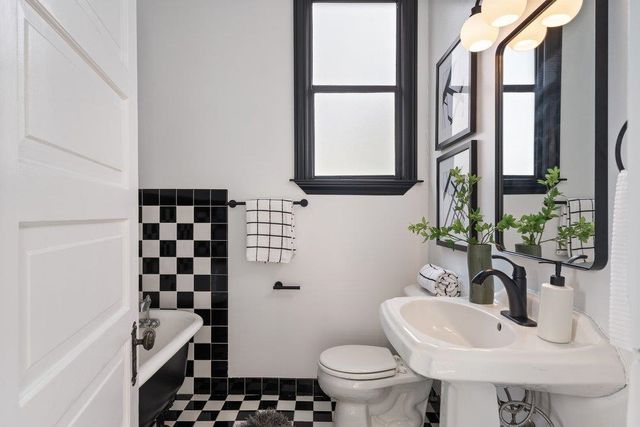 1008 Pacific Ave, Alameda, CA 94501