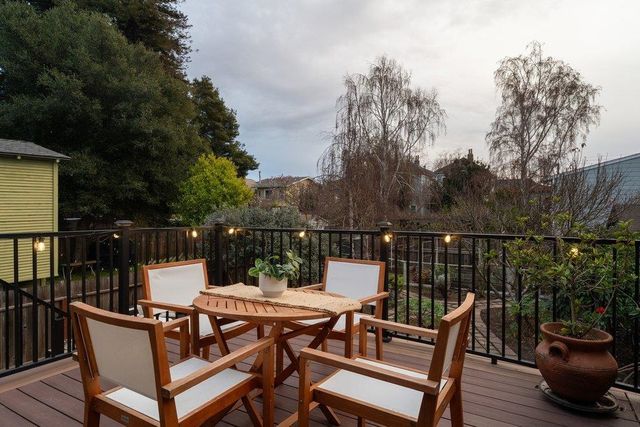 1008 Pacific Ave, Alameda, CA 94501