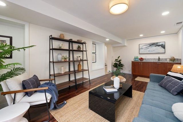 1008 Pacific Ave, Alameda, CA 94501