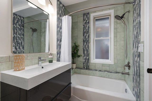 1008 Pacific Ave, Alameda, CA 94501