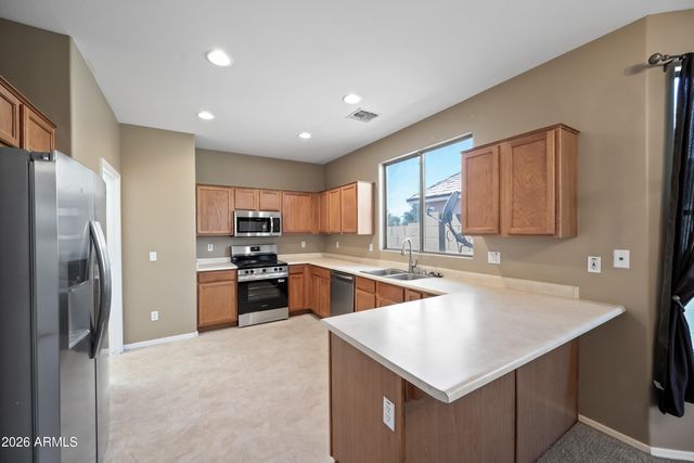 10870 W CHASE Lane, Avondale, AZ 85323