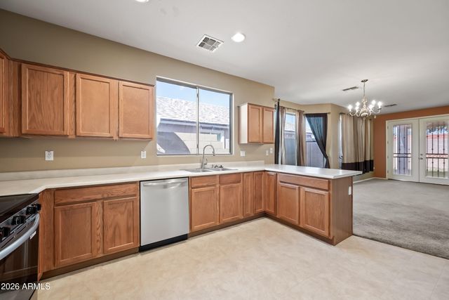 10870 W CHASE Lane, Avondale, AZ 85323