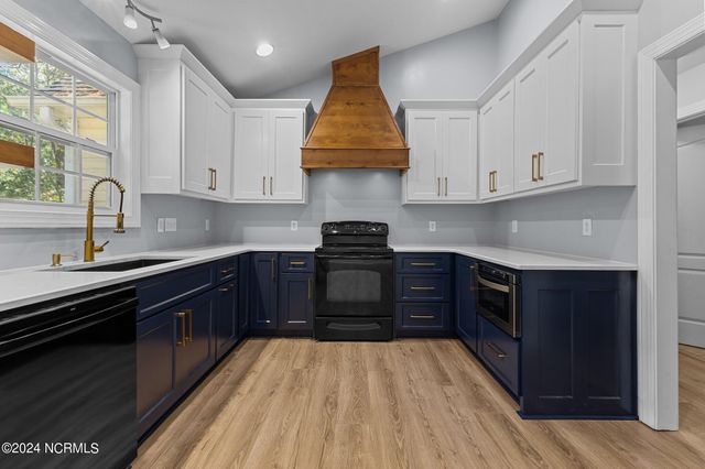 75 Riviera Lane, Sanford, NC 27332