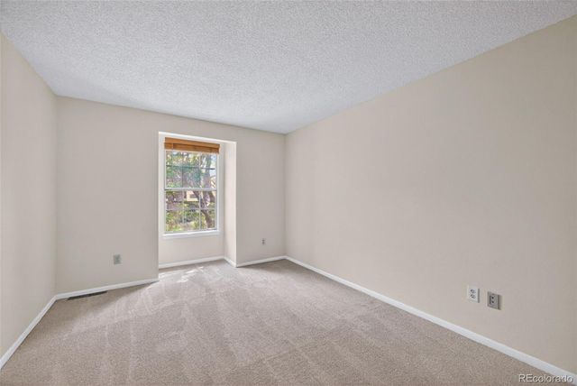 1990 S Helena Street E, Aurora, CO 80013