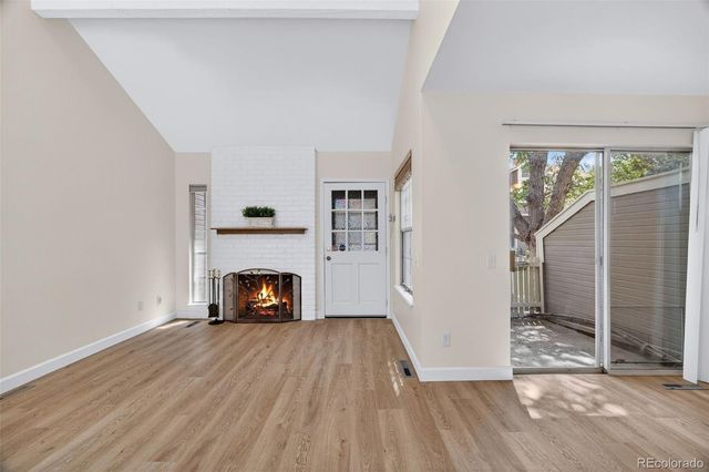 1990 S Helena Street E, Aurora, CO 80013