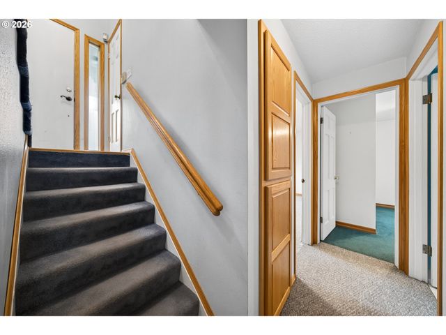 12040 Sw 116TH Ave, Tigard, OR 97223