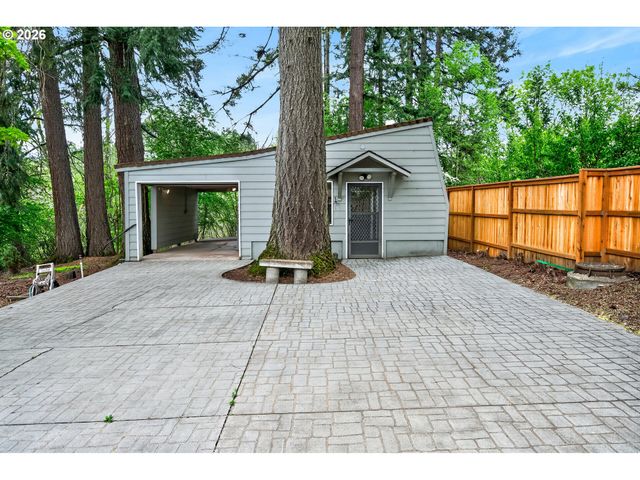 12040 Sw 116TH Ave, Tigard, OR 97223