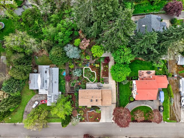 12040 Sw 116TH Ave, Tigard, OR 97223