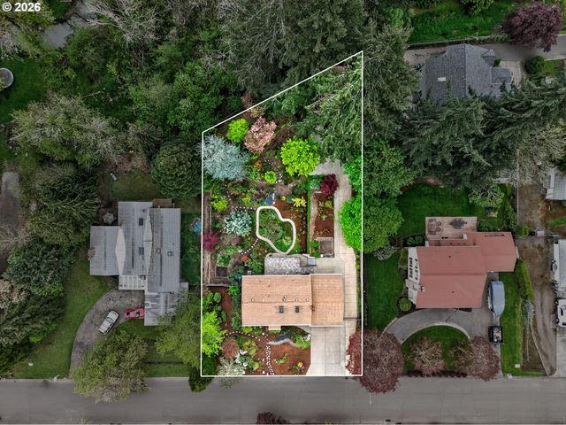 12040 Sw 116TH Ave, Tigard, OR 97223