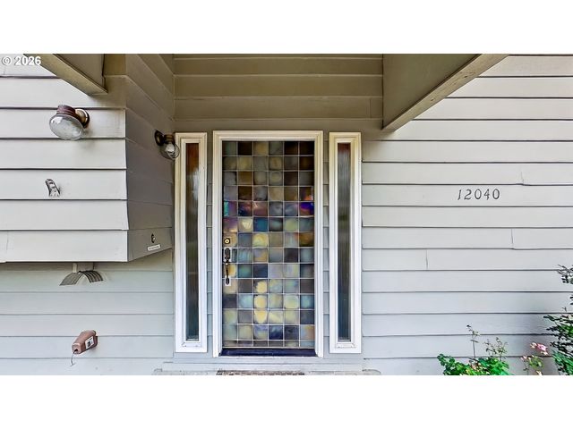 12040 Sw 116TH Ave, Tigard, OR 97223