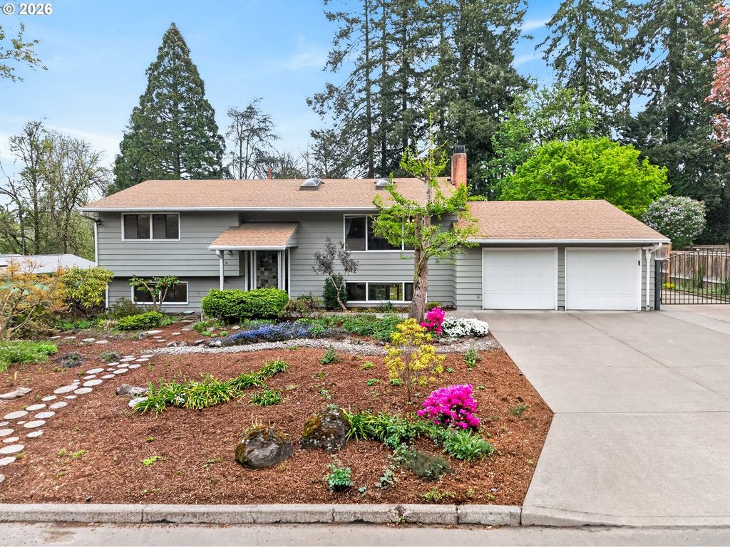 12040 Sw 116TH Ave, Tigard, OR 97223