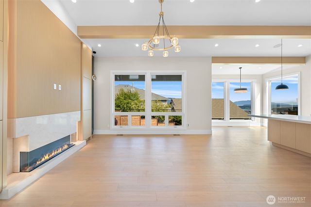 3953 Rock Ridge Pkwy, Anacortes, WA 98221