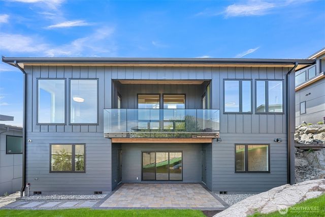 3953 Rock Ridge Pkwy, Anacortes, WA 98221