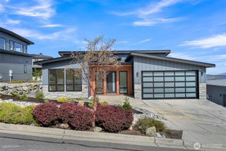 3953 Rock Ridge Pkwy, Anacortes, WA 98221
