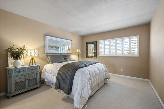 24587 Lola, Newhall, CA 91321