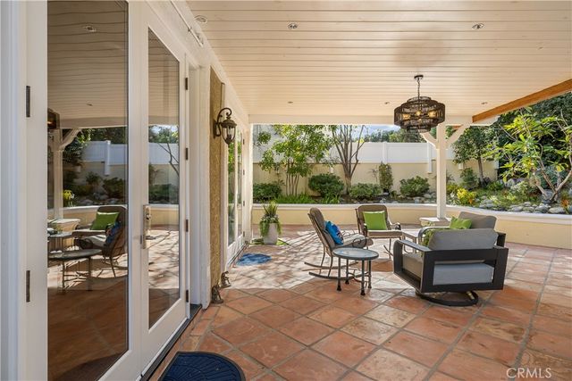 24587 Lola, Newhall, CA 91321