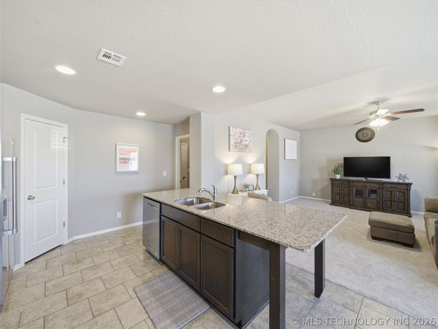 3917 W 103rd Court S, Jenks, OK 74037