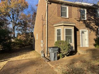 1025 Hammack Ct, Nashville, TN 37214