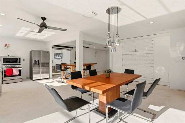 552 JUAN ANASCO DRIVE, Longboat Key, FL 34228