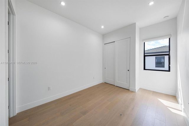 8120 NW 43rd St, Doral, FL 33166