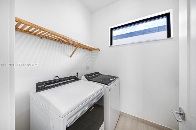 8120 NW 43rd St, Doral, FL 33166