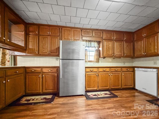 1401 E Union Street, Morganton, NC 28655