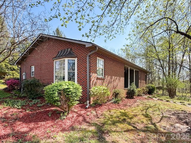 1401 E Union Street, Morganton, NC 28655