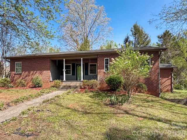 1401 E Union Street, Morganton, NC 28655