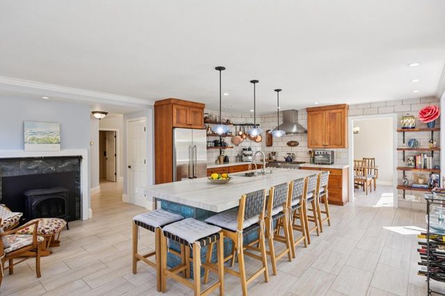 123 Presidio Avenue, El Granada, CA 94019