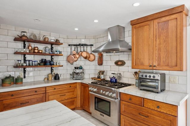 123 Presidio Avenue, El Granada, CA 94019