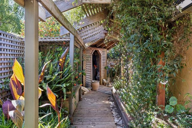 123 Presidio Avenue, El Granada, CA 94019