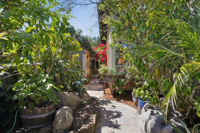 123 Presidio Avenue, El Granada, CA 94019