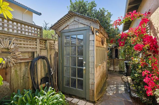 123 Presidio Avenue, El Granada, CA 94019