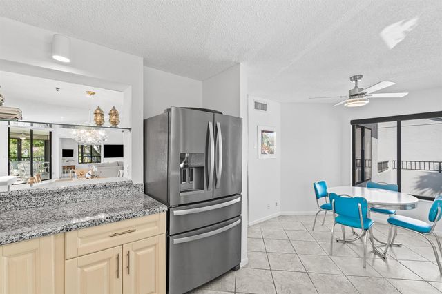 7533 Glendevon Lane 905, Delray Beach, FL 33446