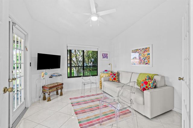 7533 Glendevon Lane 905, Delray Beach, FL 33446