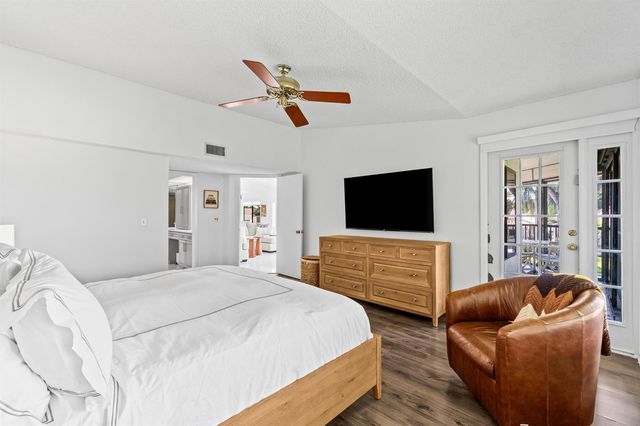 7533 Glendevon Lane 905, Delray Beach, FL 33446