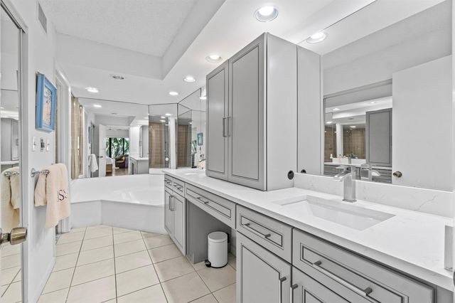 7533 Glendevon Lane 905, Delray Beach, FL 33446