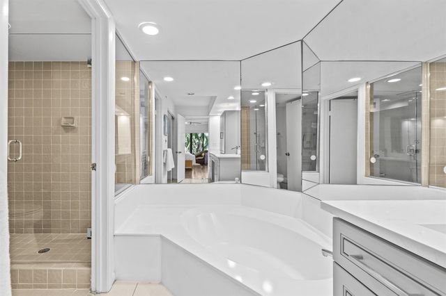 7533 Glendevon Lane 905, Delray Beach, FL 33446