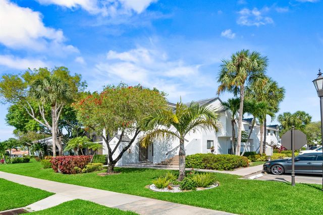 7533 Glendevon Lane 905, Delray Beach, FL 33446