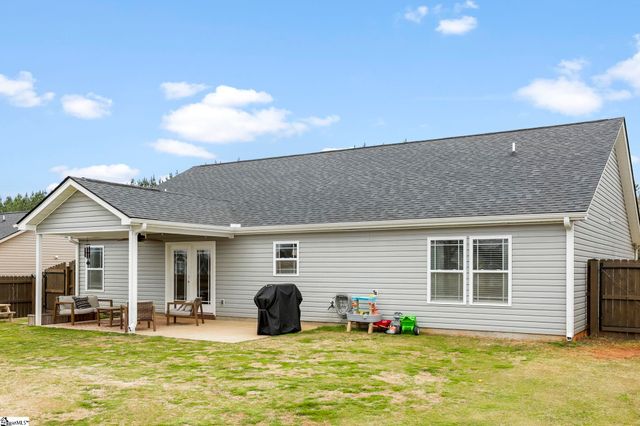 341 Mill Gin Road, Campobello, SC 29322