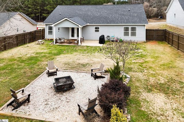 341 Mill Gin Road, Campobello, SC 29322