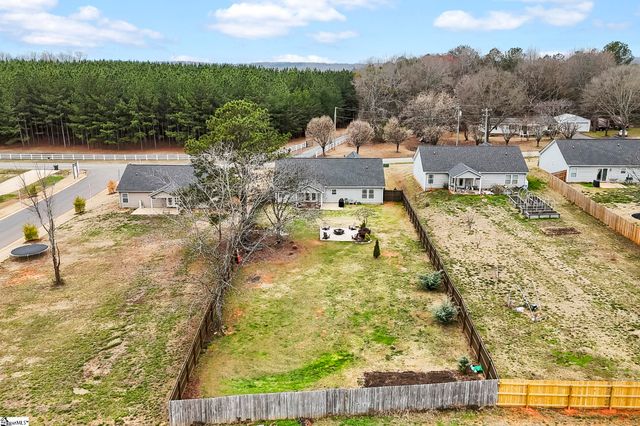 341 Mill Gin Road, Campobello, SC 29322