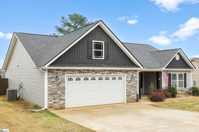 341 Mill Gin Road, Campobello, SC 29322