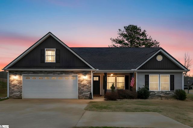 341 Mill Gin Road, Campobello, SC 29322