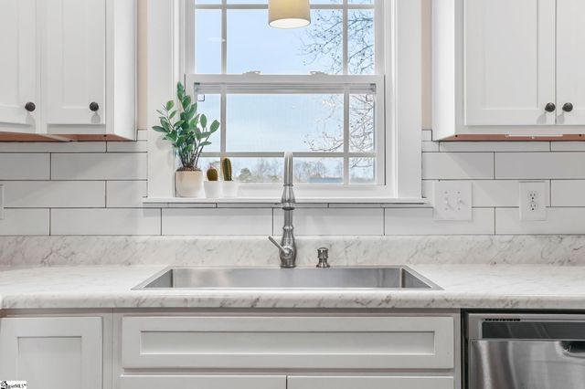 341 Mill Gin Road, Campobello, SC 29322