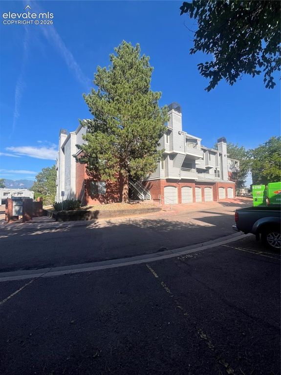 3610 Iguana Drive, Colorado Springs, CO 80910