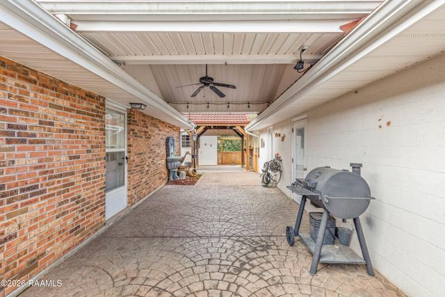 1907 Teche Drive, Breaux Bridge, LA 70517